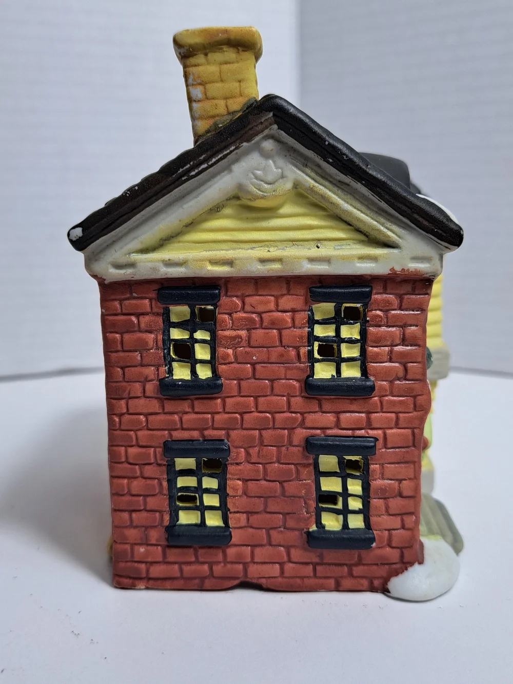 Heartland Valley 2004 Church & 1995 Dickens Winter Valley Library Lot of 2